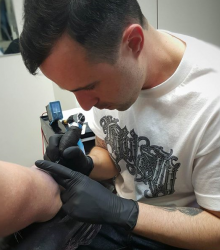 hugo_vaz_meilleur_tatoueur_valence_drome_convention_tatouage_cantal_ink