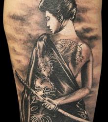 jem_animalize_meilleur_tatoueur_marseille_convention_tatouage_france_cantal_ink