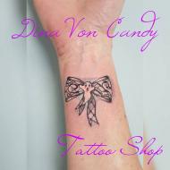 dina_von_candy_meilleure_tatoueuse_languedoc_roussillon_convention_tatouage_france_cantal_ink