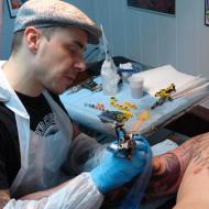 Henrik_grysbjerg_toulouse_tattoo_studio__meilleur_tatoueur_festival_tatouage_chaudes_aigues_chaudesaigues_cantal_